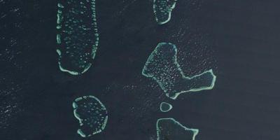 Kort af maldíveyjar gervitungl